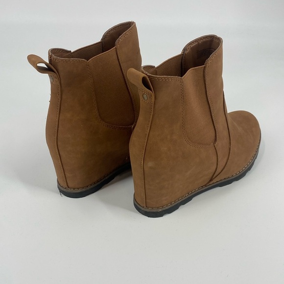 Caramel Colored booties by Target - Picture 6 of 7